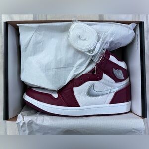 Nike Air Jordan 1 Retro High OG Bordeaux Size US 9.5